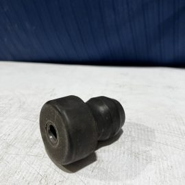 RUBBER MOUNT